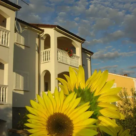 Appartamento Apartmenthaus Mara *