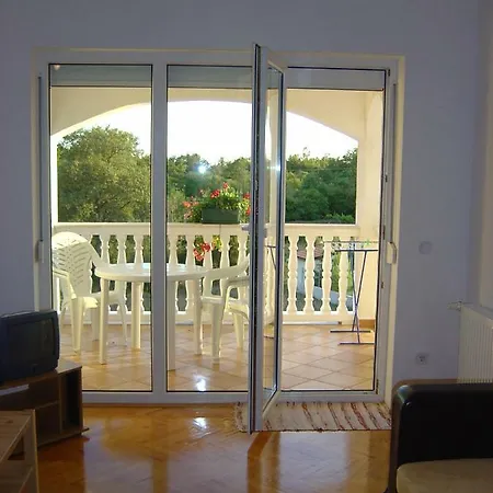 Apartmenthaus Mara Nova Vas (Porec)